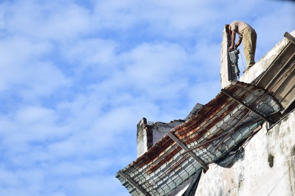 roof repair allen tx: signs an Allen roof needs repair