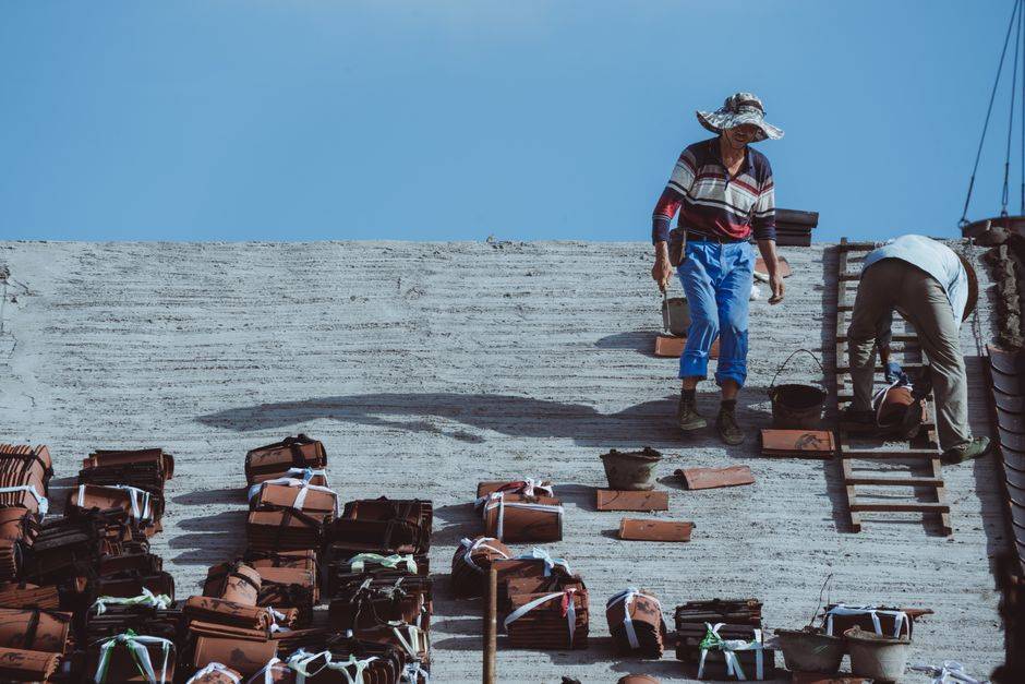 roof repair frisco tx: signs a Frisco roof needs repair