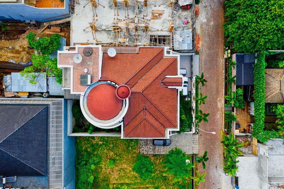 how to choose a roofer in Plano: Comparing two quotes that do not look alike