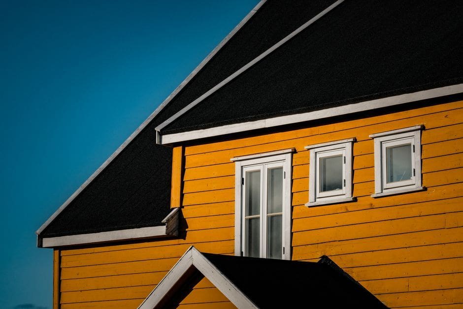 how to choose a roofing contractor: Make them get on the roof