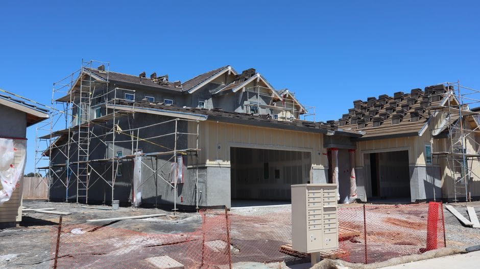 how to choose a roofing contractor: Read the quote before you read the price