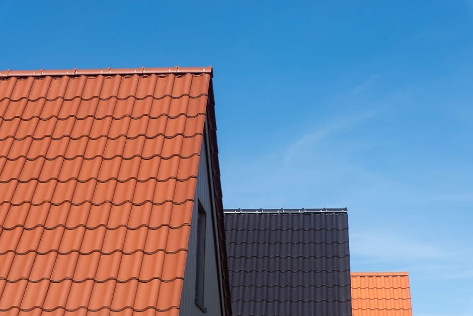 repair or replace roof: What does each option cost in Plano