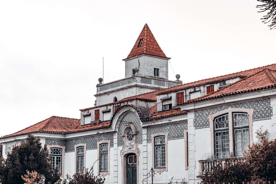 repair or replace roof: What should you do first before deciding